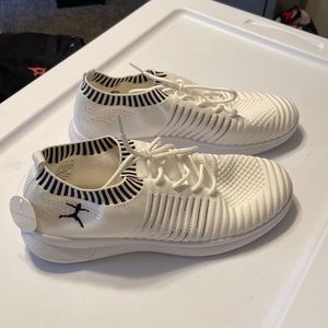 Danskin tennis shoes